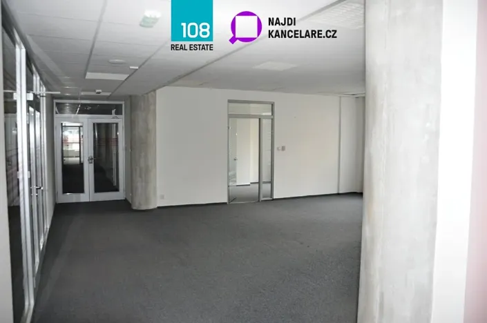 Pronájem kanceláře, Praha - Holešovice, Na Maninách, 3000 m2