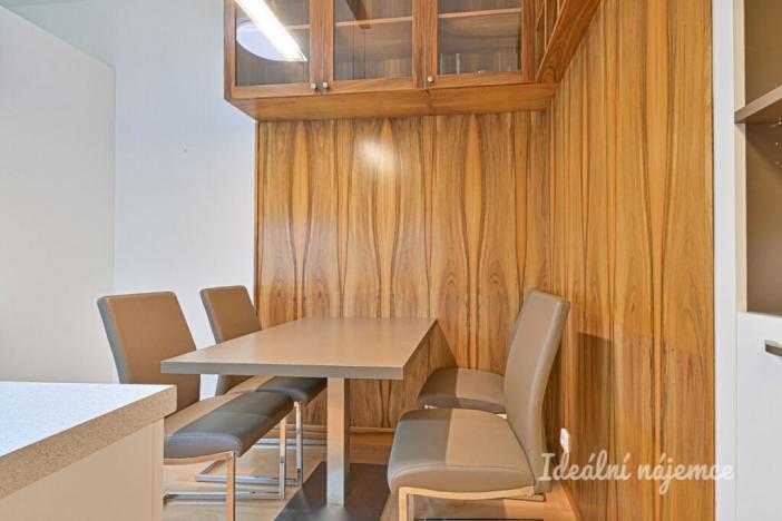 Pronájem bytu 1+1, Brno - Židenice, Škroupova, 38 m2