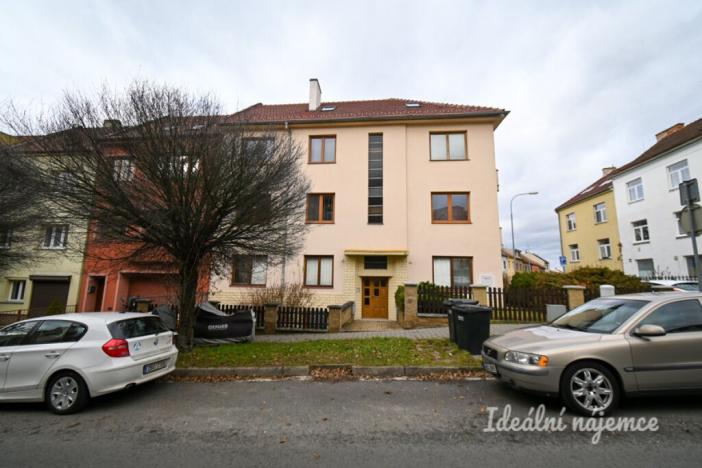 Pronájem bytu 1+1, Brno - Židenice, Škroupova, 38 m2