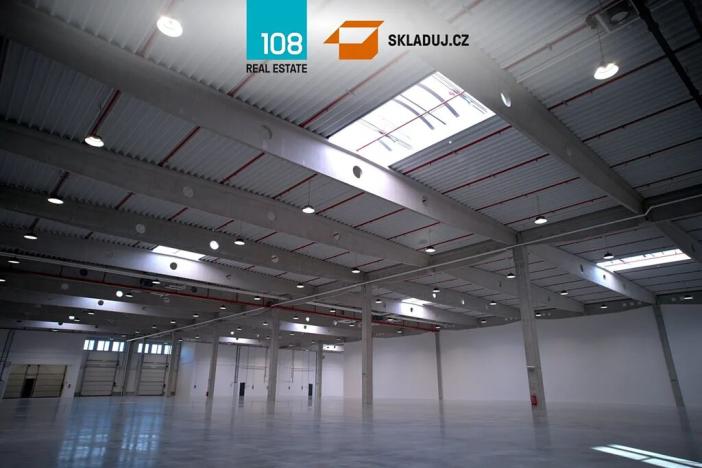Pronájem skladu, Mikulov, Nádražní, 1000 m2