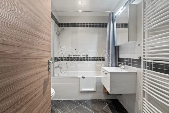 Pronájem bytu 2+kk, Praha - Pitkovice, Penízovková, 59 m2