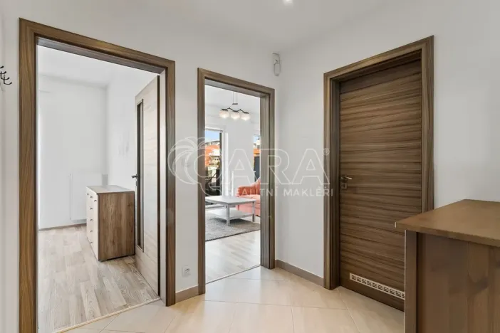 Pronájem bytu 2+kk, Praha - Pitkovice, Penízovková, 59 m2