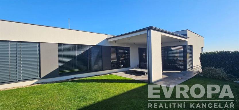 Prodej rodinného domu, Moravany, U Hájku, 197 m2