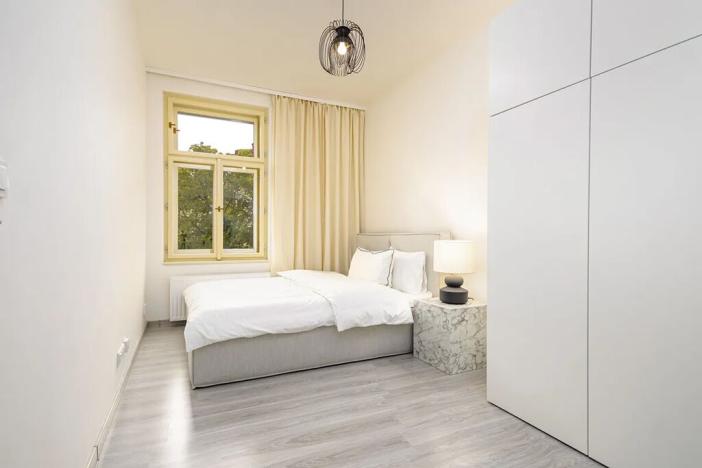 Pronájem bytu 2+kk, Praha - Vršovice, Košická, 36 m2