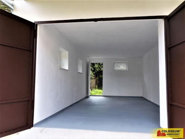 Prodej garáže, Knínice - Knínice u Boskovic, 18 m2
