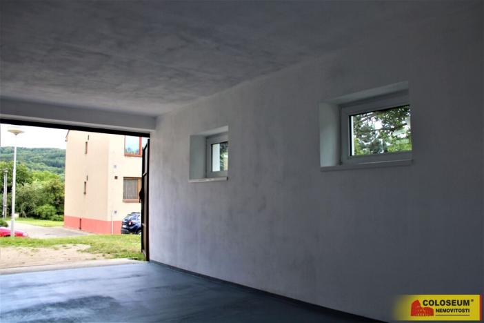 Prodej garáže, Knínice - Knínice u Boskovic, 18 m2