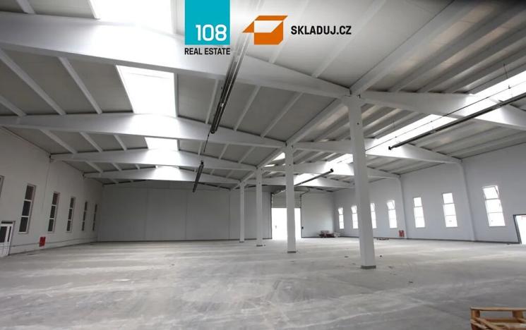 Pronájem skladu, Valašské Meziříčí, Zašovská, 1500 m2