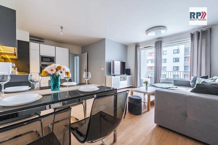 Prodej bytu 3+kk, Praha - Vysočany, Strnadových, 74 m2