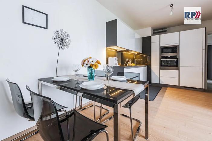 Prodej bytu 3+kk, Praha - Vysočany, Strnadových, 74 m2