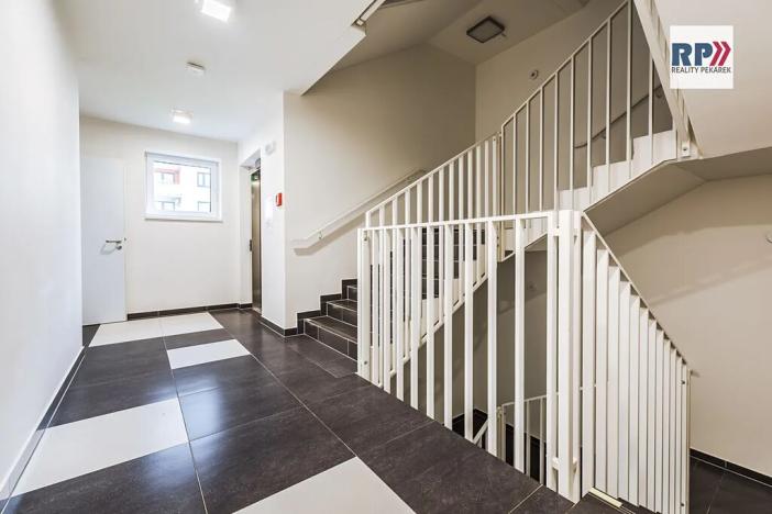 Prodej bytu 3+kk, Praha - Vysočany, Strnadových, 74 m2