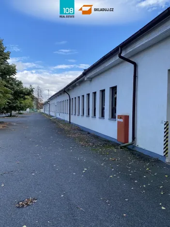 Pronájem skladu, Stochov, J. Dundra, 1500 m2