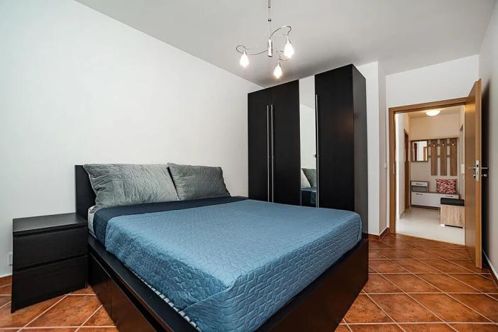 Pronájem bytu 2+kk, Praha - Modřany, Komořanská, 47 m2