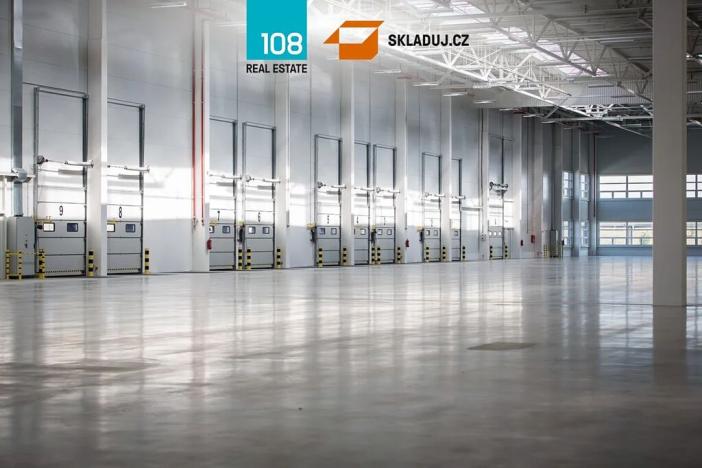 Pronájem skladu, Ostředek, 6800 m2