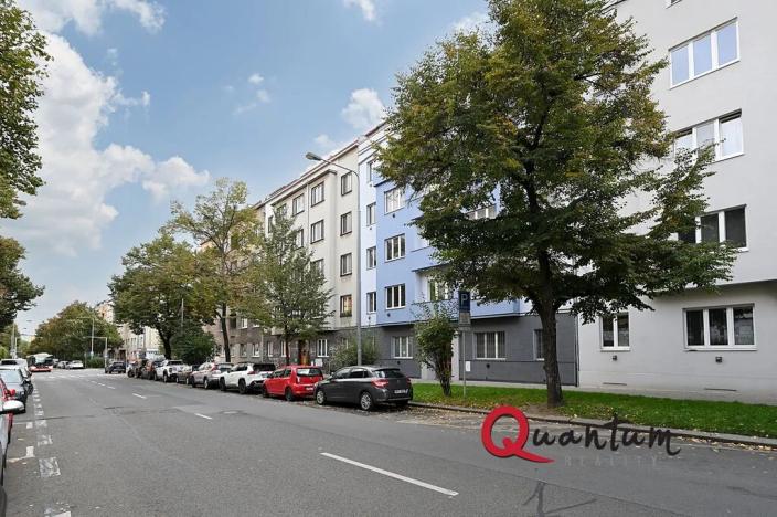 Pronájem kanceláře, Praha - Vršovice, 28. pluku, 16 m2