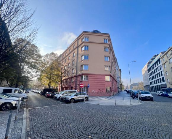 Prodej bytu 2+kk, Praha - Bubeneč, Národní obrany, 55 m2