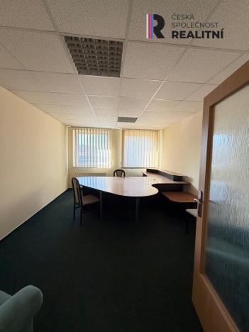 Pronájem výrobních prostor, Dolní Rychnov, Bergmannova, 5000 m2