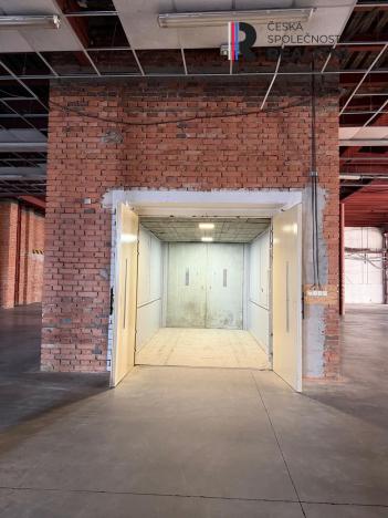 Pronájem výrobních prostor, Dolní Rychnov, Bergmannova, 5000 m2