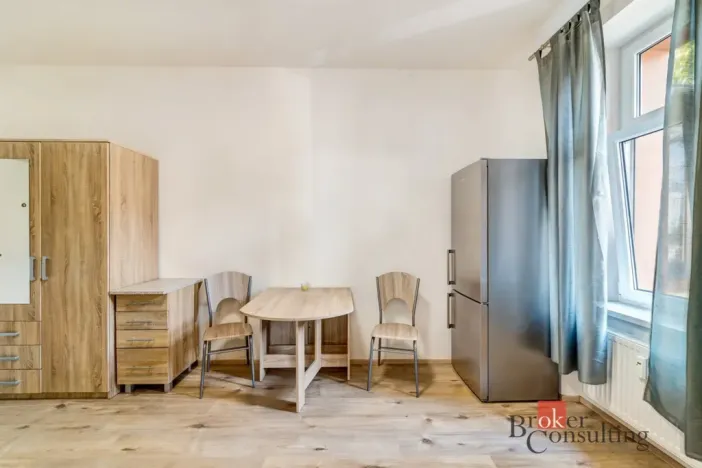 Pronájem bytu 2+kk, Praha - Krč, Budějovická, 38 m2