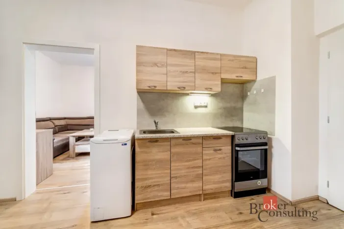 Pronájem bytu 2+kk, Praha - Krč, Budějovická, 38 m2