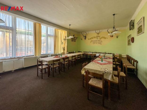 Pronájem restaurace, Dolní Hbity, 297 m2
