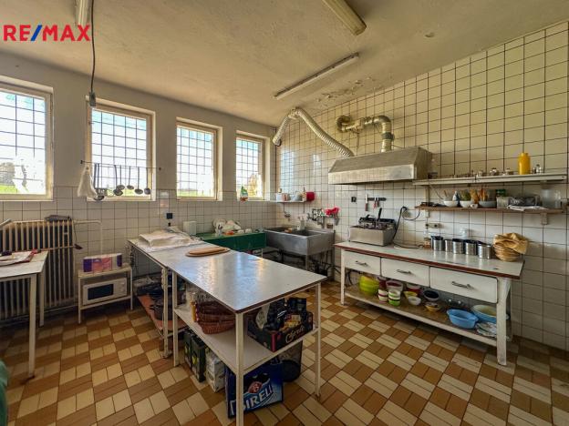 Pronájem restaurace, Dolní Hbity, 297 m2