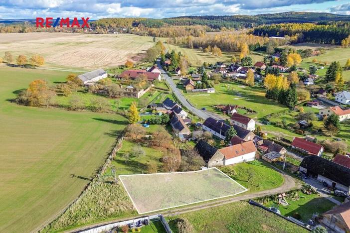 Prodej pozemku pro bydlení, Chomle, 757 m2