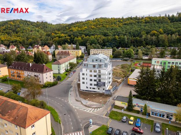 Pronájem bytu 2+kk, Karlovy Vary, Šumavská, 65 m2
