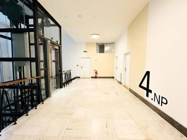 Pronájem bytu 2+kk, Praha - Vršovice, Murmanská, 55 m2