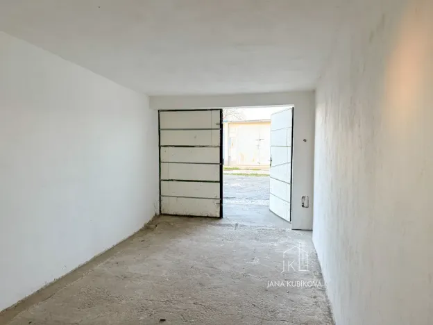 Prodej garáže, Veselí nad Moravou, 19 m2