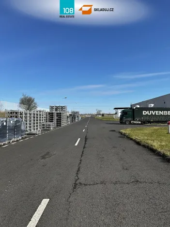 Pronájem skladu, Velemyšleves, 10000 m2