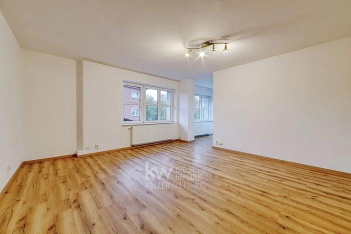 Prodej bytu 3+1, Cheb, Na Hradčanech, 103 m2