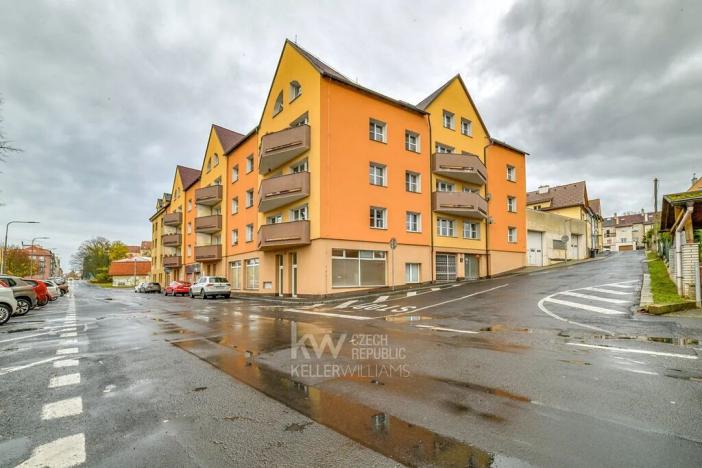 Prodej bytu 3+1, Cheb, Na Hradčanech, 103 m2