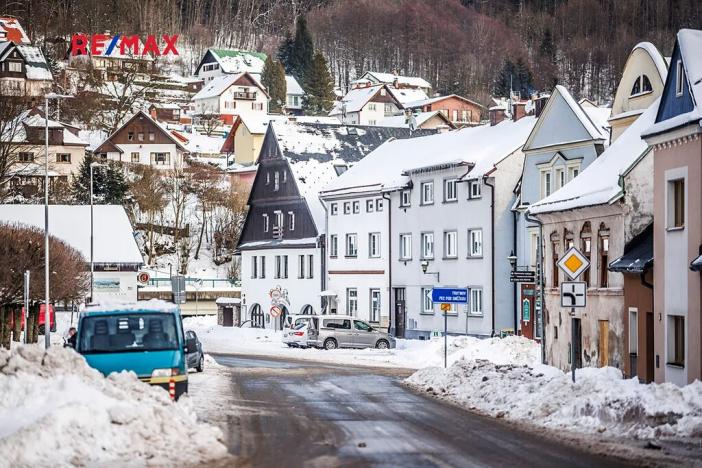 Prodej bytu 2+kk, Svoboda nad Úpou, Nádražní, 56 m2