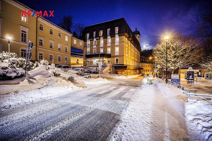 Prodej bytu 2+kk, Svoboda nad Úpou, Nádražní, 56 m2