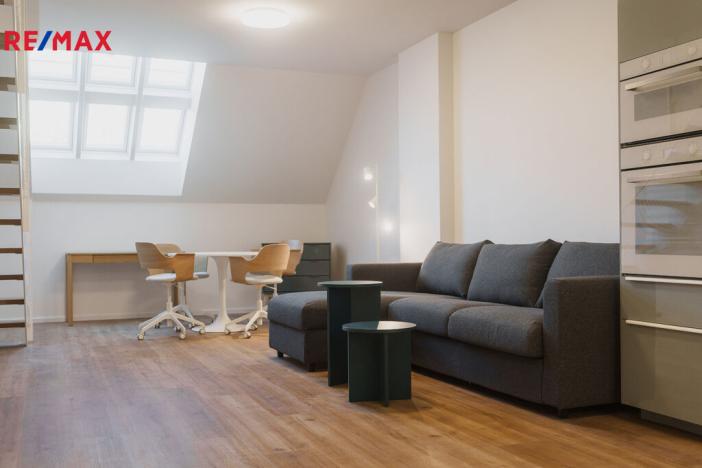 Prodej bytu 2+kk, Praha - Karlín, Vítkova, 70 m2