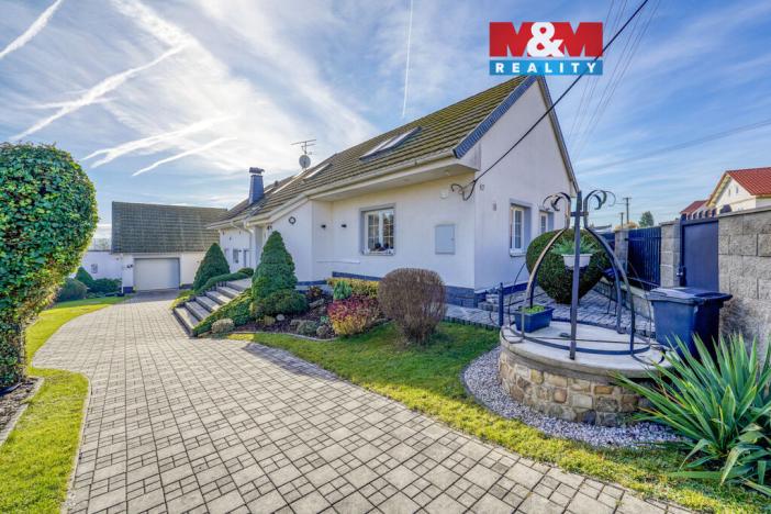 Prodej rodinného domu, Dolany, 225 m2