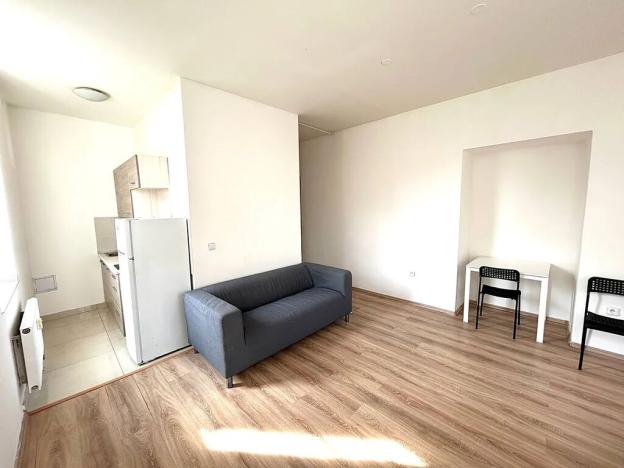 Pronájem bytu 1+kk, Praha - Zličín, Strojírenská, 32 m2