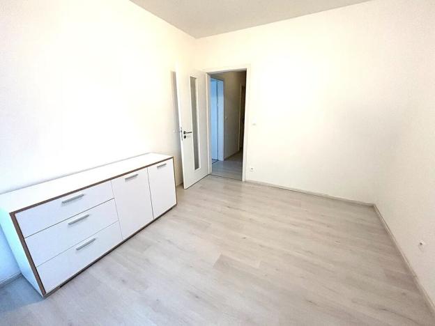Pronájem bytu 2+kk, Praha - Malešice, Počernická, 60 m2