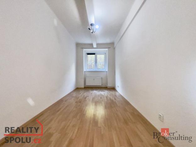 Pronájem bytu 2+1, Praha - Vinohrady, náměstí Jiřího z Lobkovic, 47 m2