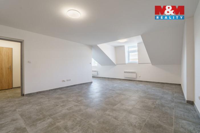 Pronájem bytu 1+1, Sokolov, Nádražní, 50 m2