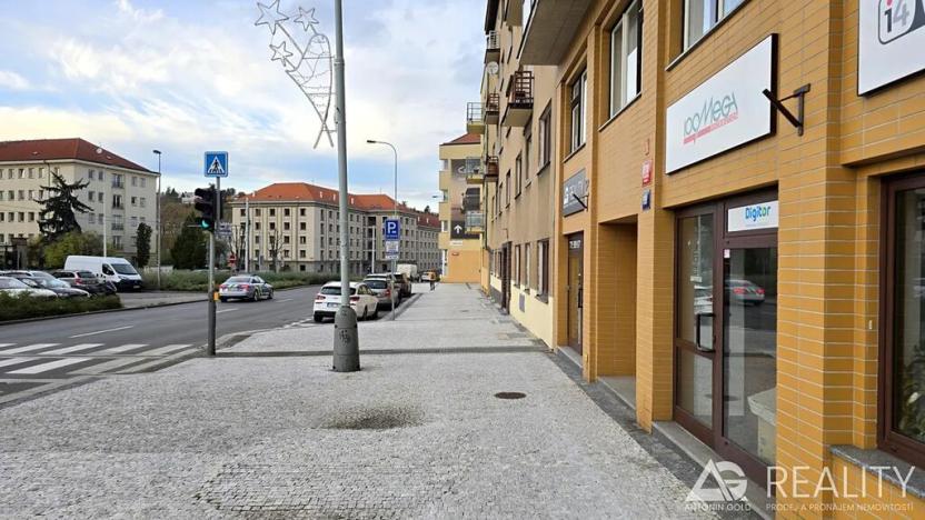 Pronájem kanceláře, Praha - Bubeneč, Terronská, 24 m2