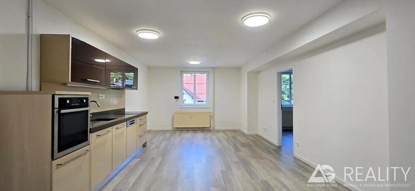 Prodej bytu 3+kk, Praha - Hlubočepy, Pod Žvahovem, 100 m2