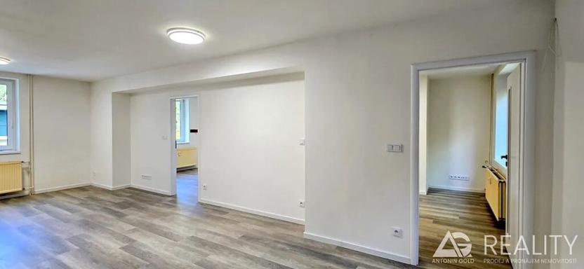 Prodej bytu 3+kk, Praha - Hlubočepy, Pod Žvahovem, 100 m2