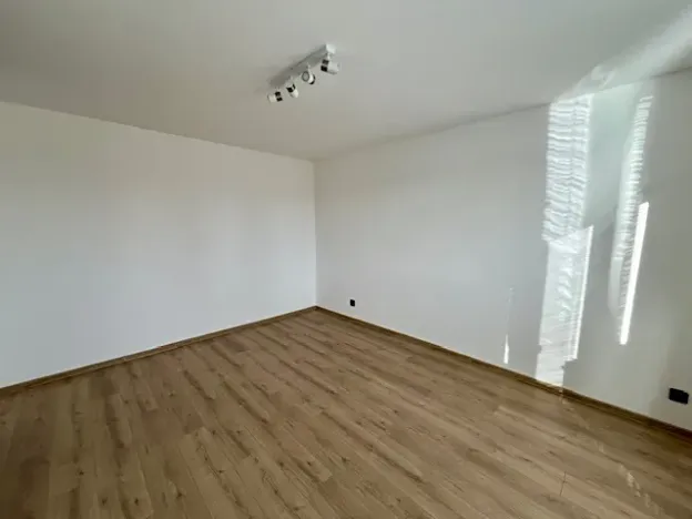 Pronájem bytu 2+1, Nové Strašecí, Husova, 55 m2