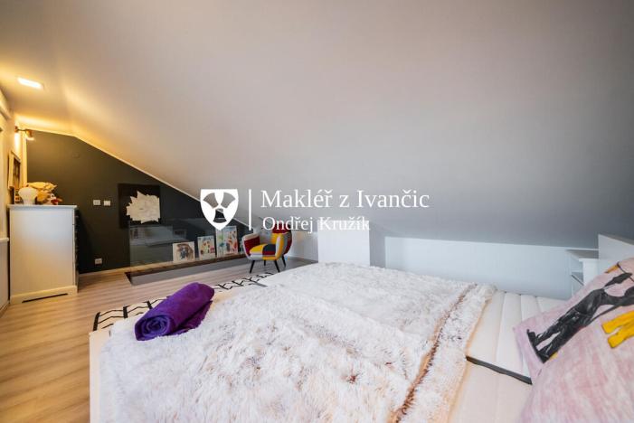 Prodej rodinného domu, Ivančice, Jana Schwarze, 178 m2