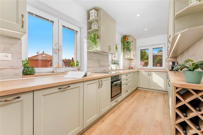 Prodej rodinného domu, Mikulov, Dukelská, 170 m2