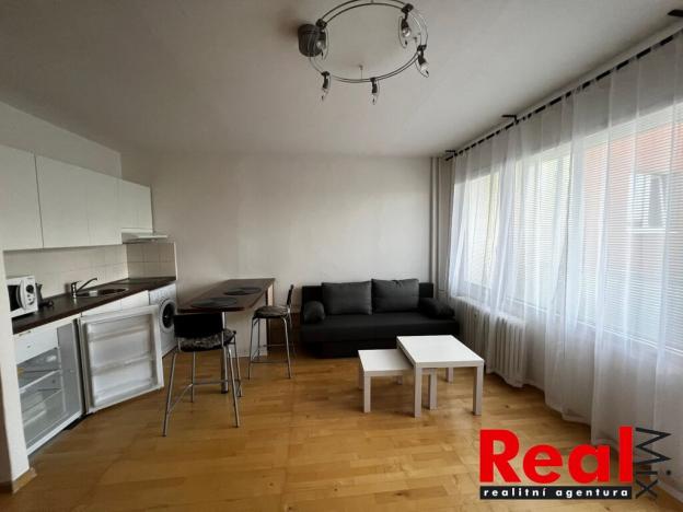 Pronájem bytu 1+kk, Brno - Starý Lískovec, U pošty, 34 m2
