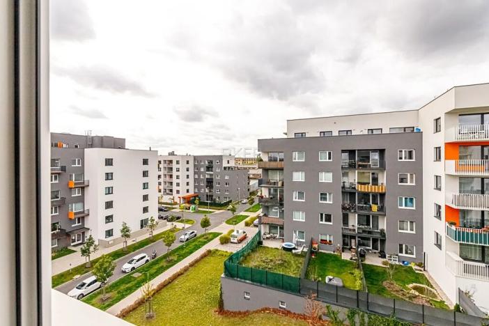 Pronájem bytu 1+kk, Praha - Vysočany, Strnadových, 33 m2