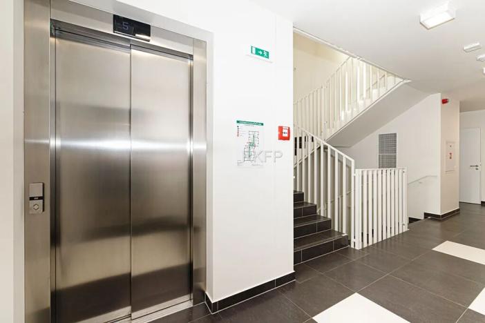 Pronájem bytu 1+kk, Praha - Vysočany, Strnadových, 33 m2