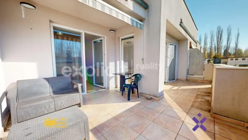 Pronájem bytu 2+kk, Kroměříž, Nitranská, 69 m2